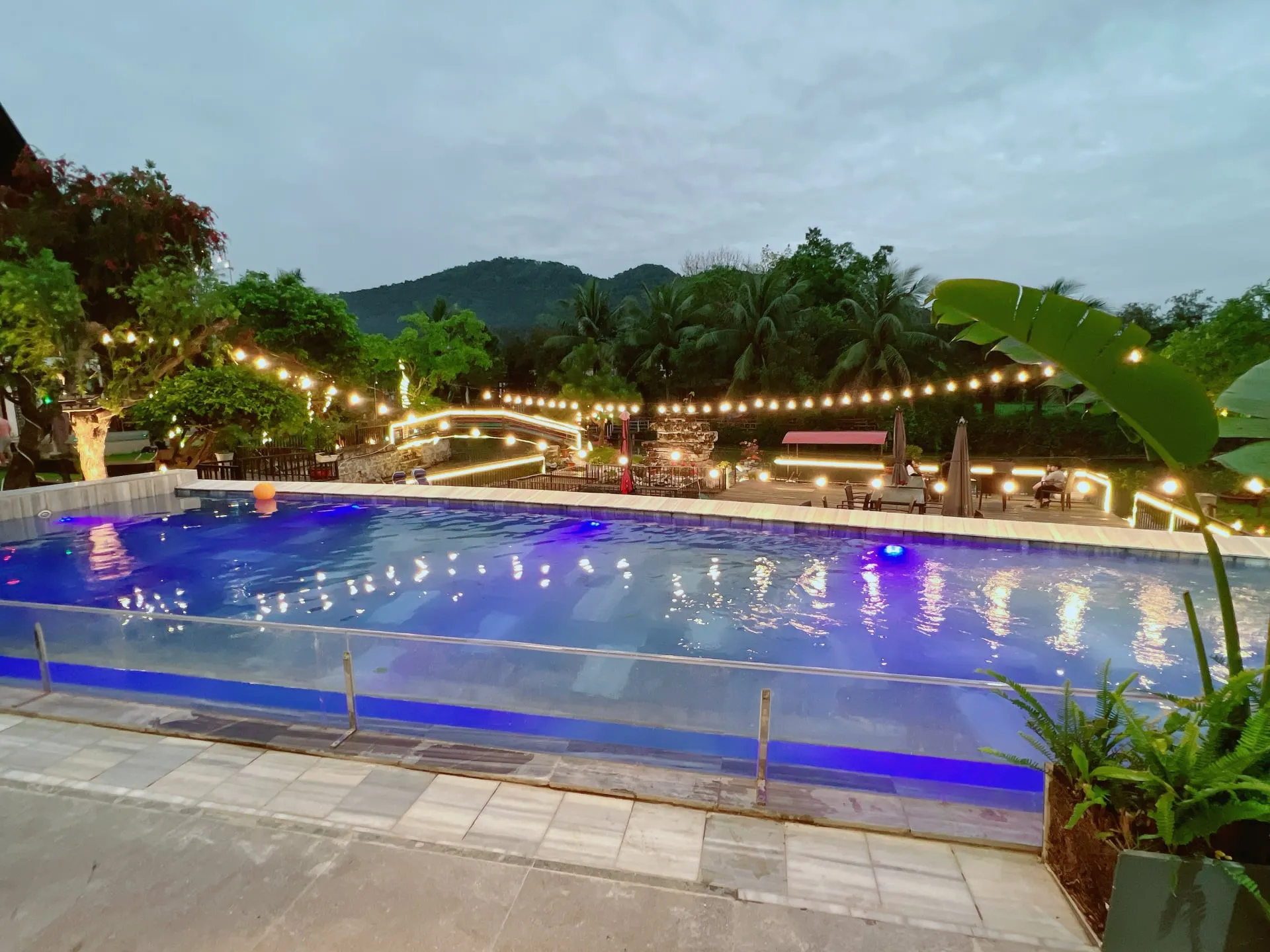Bể bơi Villa tamagawa Sóc Sơn
